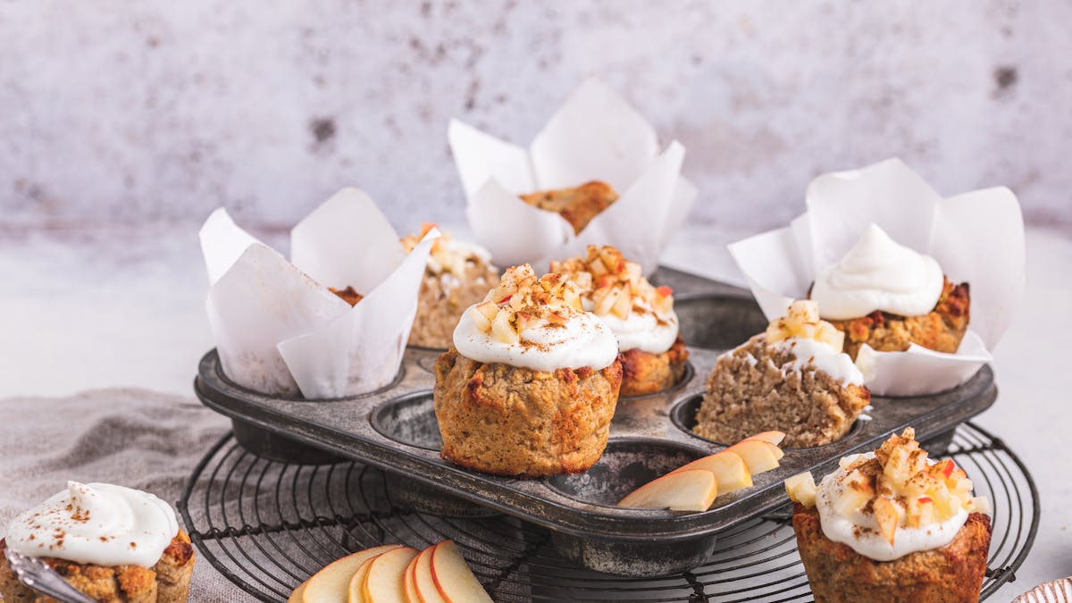 Protein cupcakes with apple and vanilla frosting