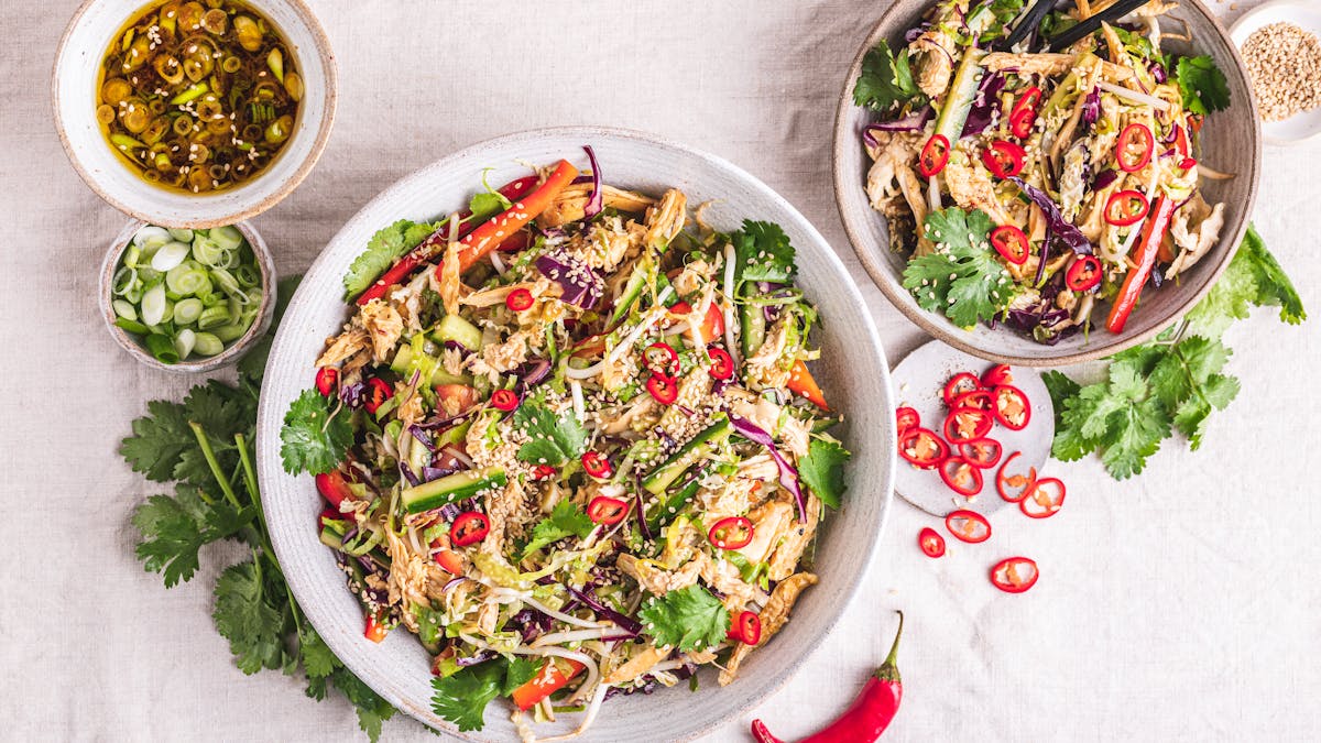 Asian chicken & veggie salad