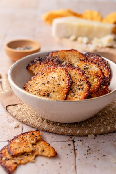 Cottage cheese chips