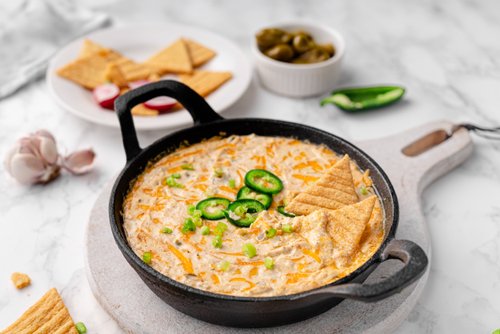 High-protein queso dip