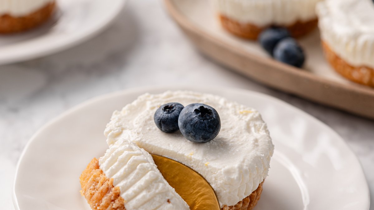 Cottage cheese vs Greek yogurt: which is the better protein?
