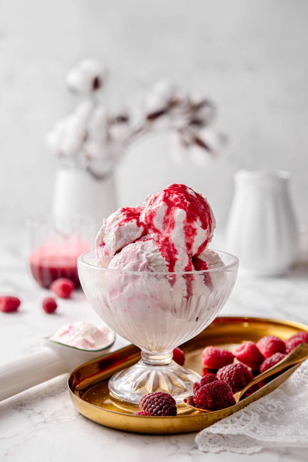 Sugar-free cottage cheese ice cream with raspberry ripple