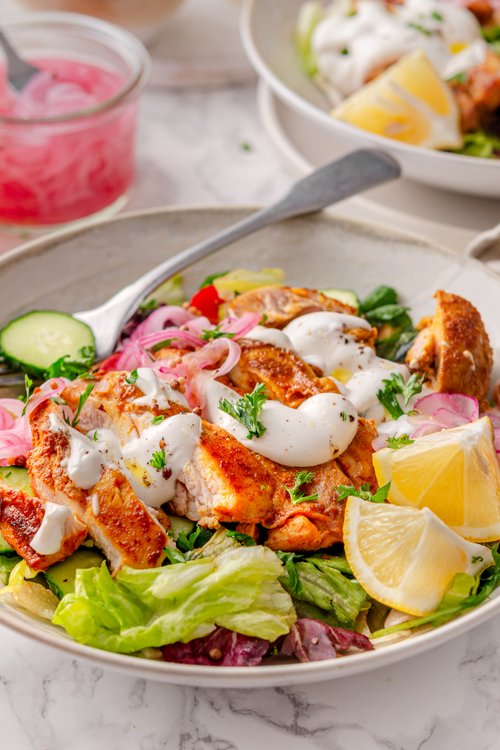 Low-carb chicken shawarma bowl