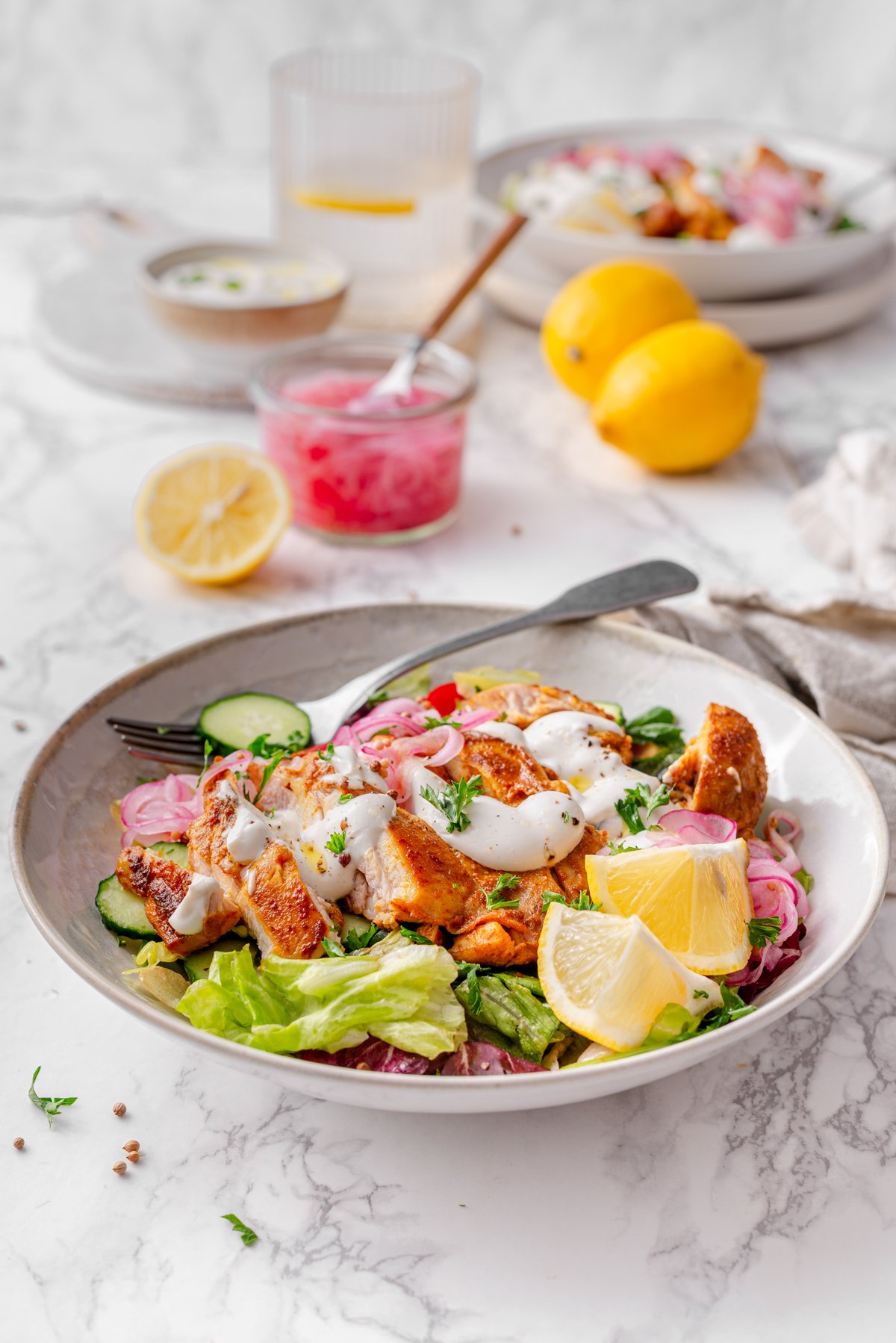 Low-carb chicken shawarma bowl