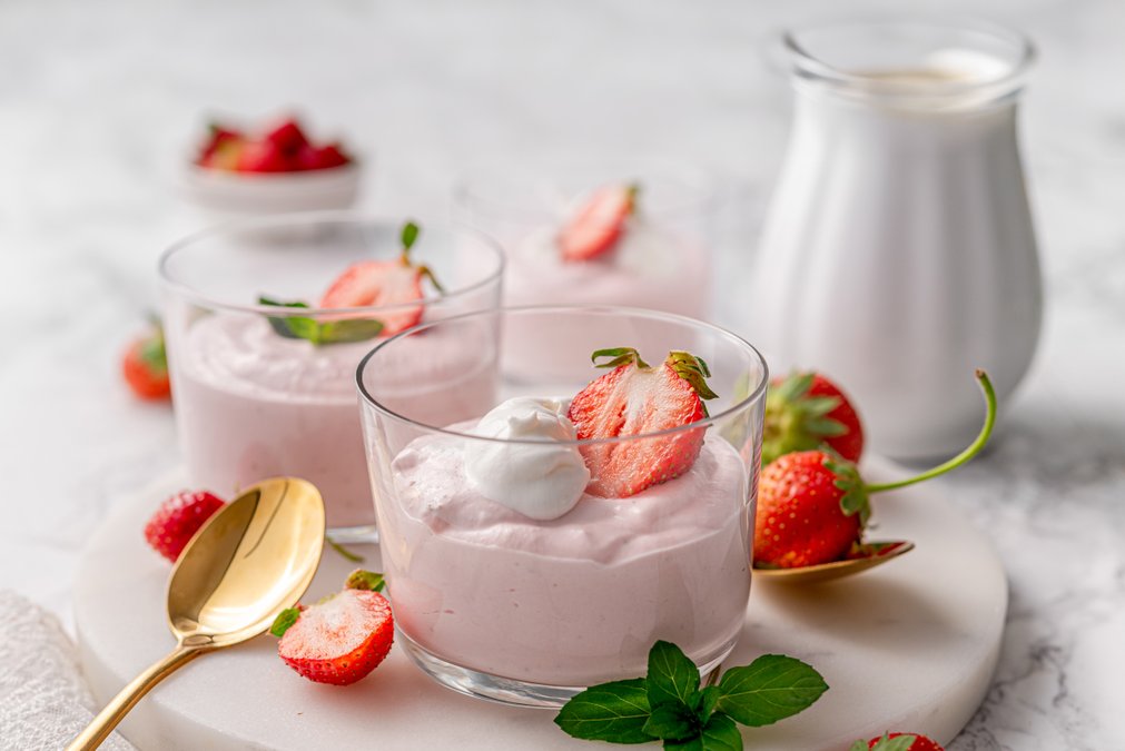 Strawberry cottage cheese mousse