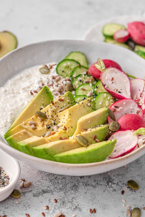 Cottage cheese everything bagel bowl