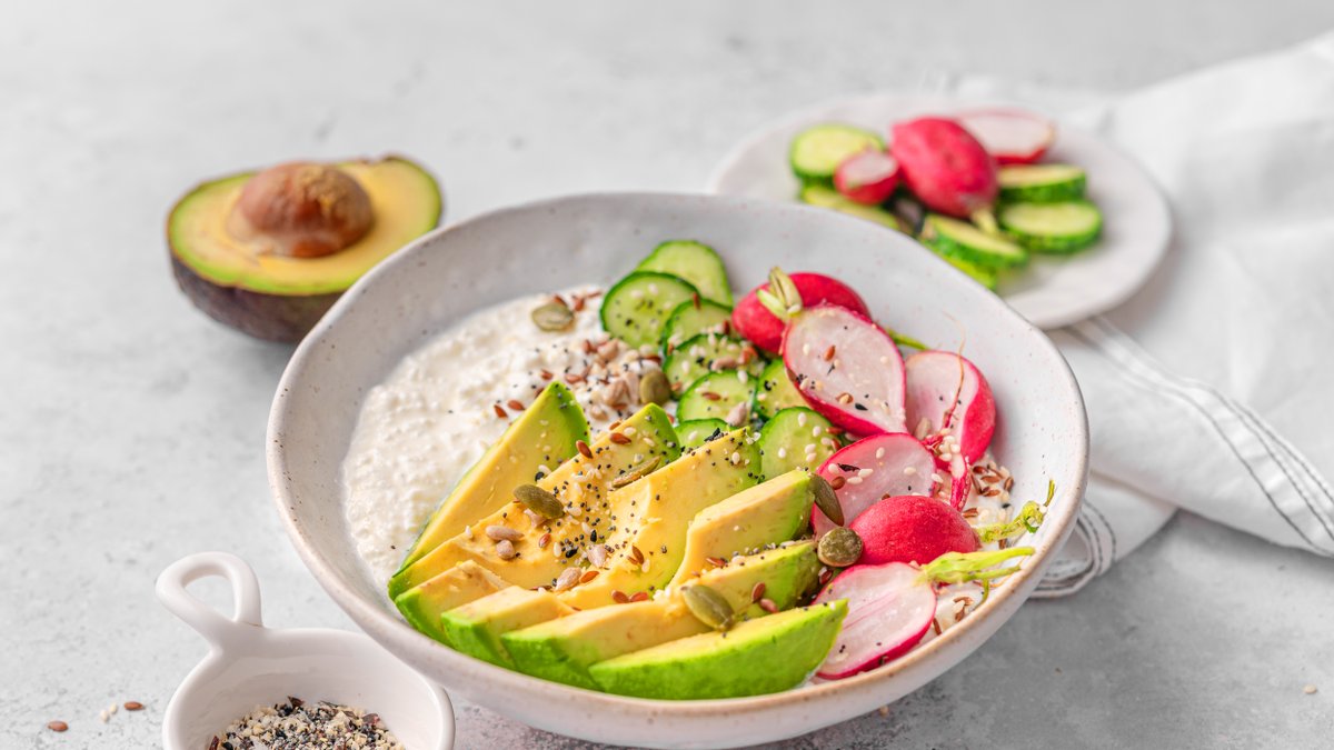 Cottage cheese everything bagel bowl
