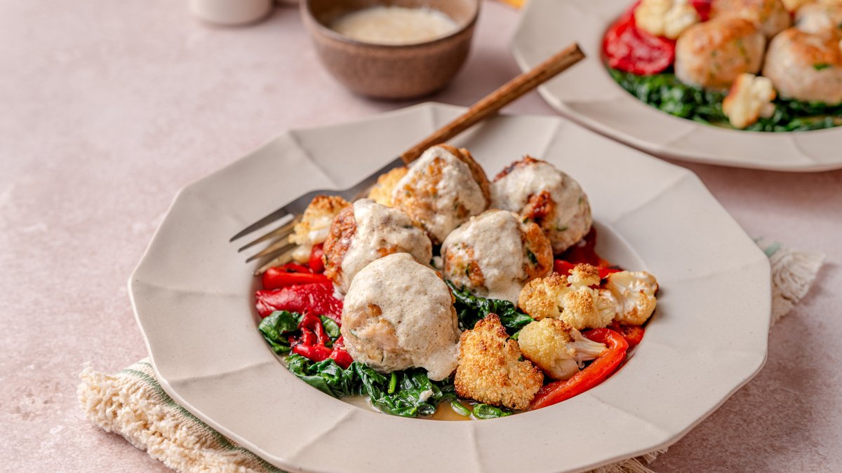 Balkan chicken meatballs (Đulbastije)