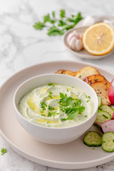 Garlic herb cottage cheese dip
