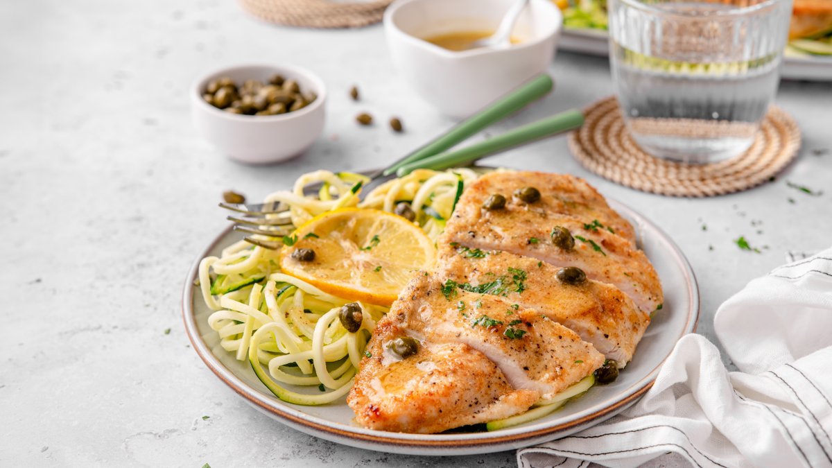 Keto chicken piccata with zucchini noodles