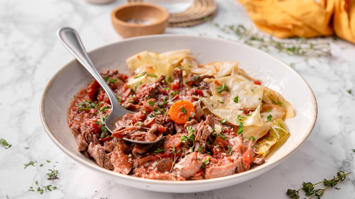 Slow-cooked beef ragù with cabbage pappardelle