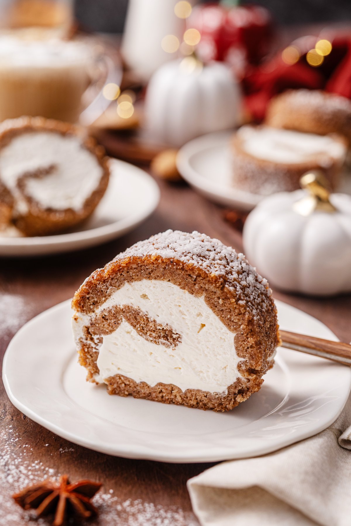 Keto pumpkin spice Swiss roll